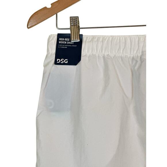 Dick's Sporting Goods Women's High Waisted Notched Woven Shorts Size M White NWT - Picture 7 of 8